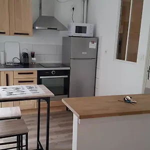 Agreable Lumineux Au Centre-ville , Oyonnax France