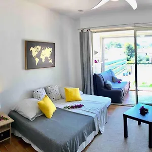 2 Min De La Plage, Parking, Terrasse & Wifi! , Six-Fours-les-Plages France
